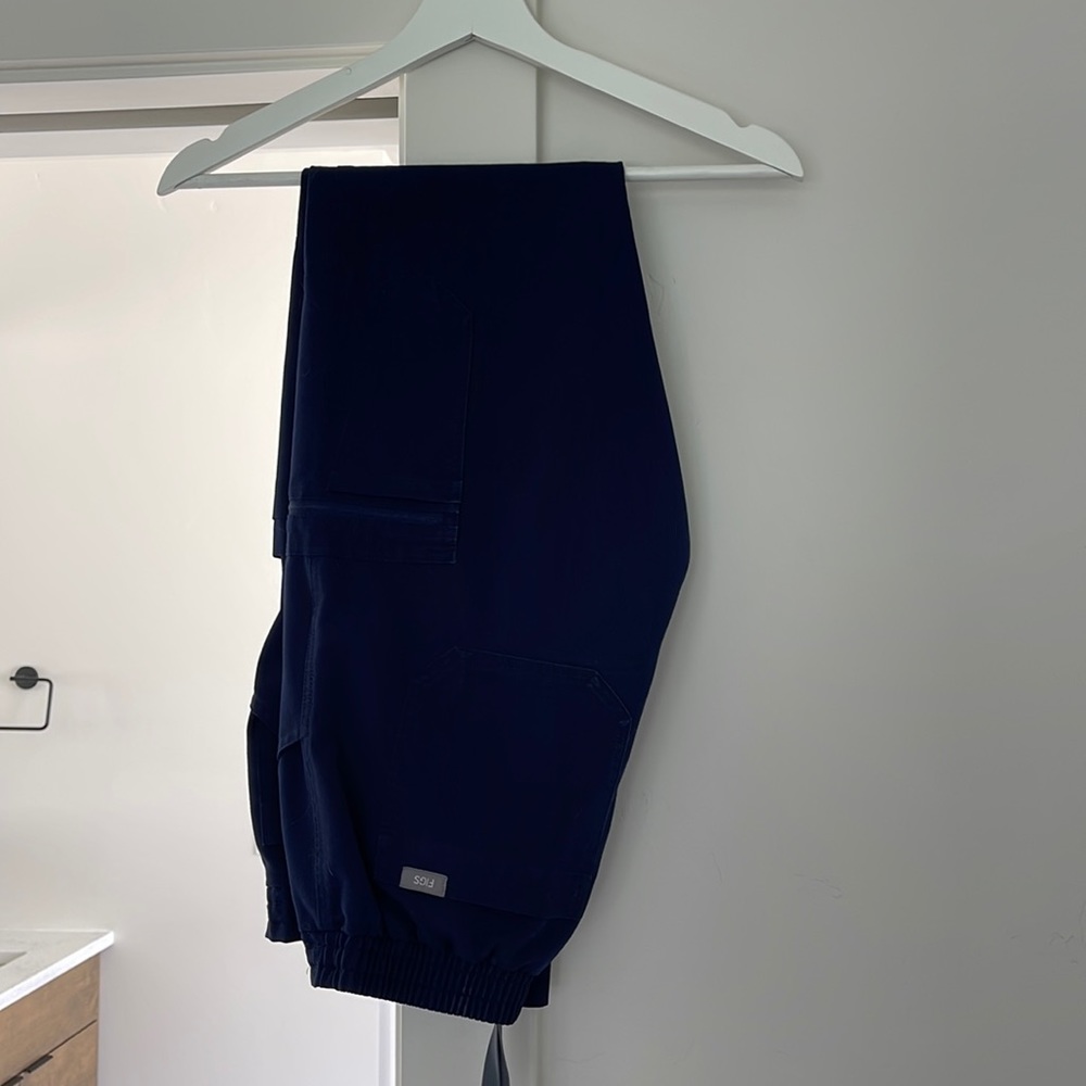 FIGS Yola Skinny Scrub Pant